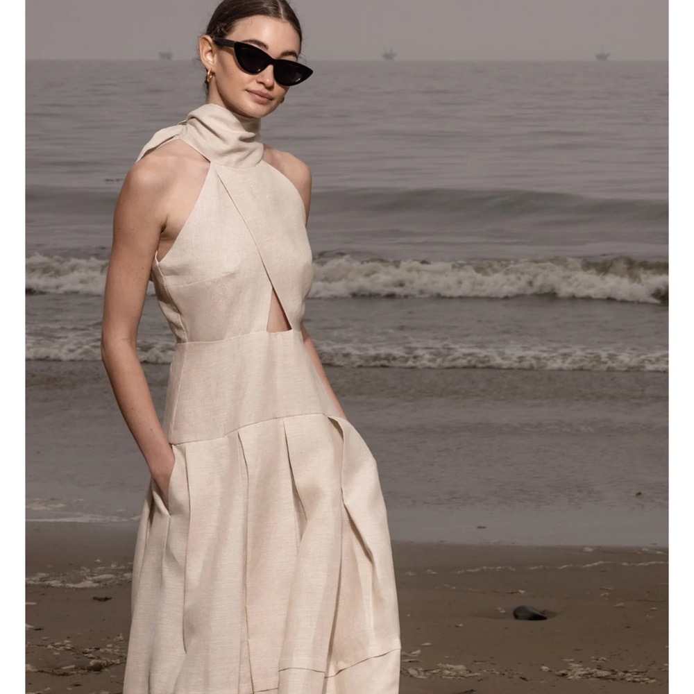 Elegant Cream Halter Dress - Heidi Merrick💛